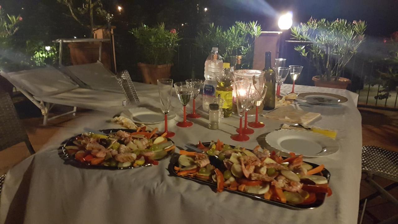 La Terrazza Fra Le Torri Διαμέρισμα Λούκα Εξωτερικό φωτογραφία